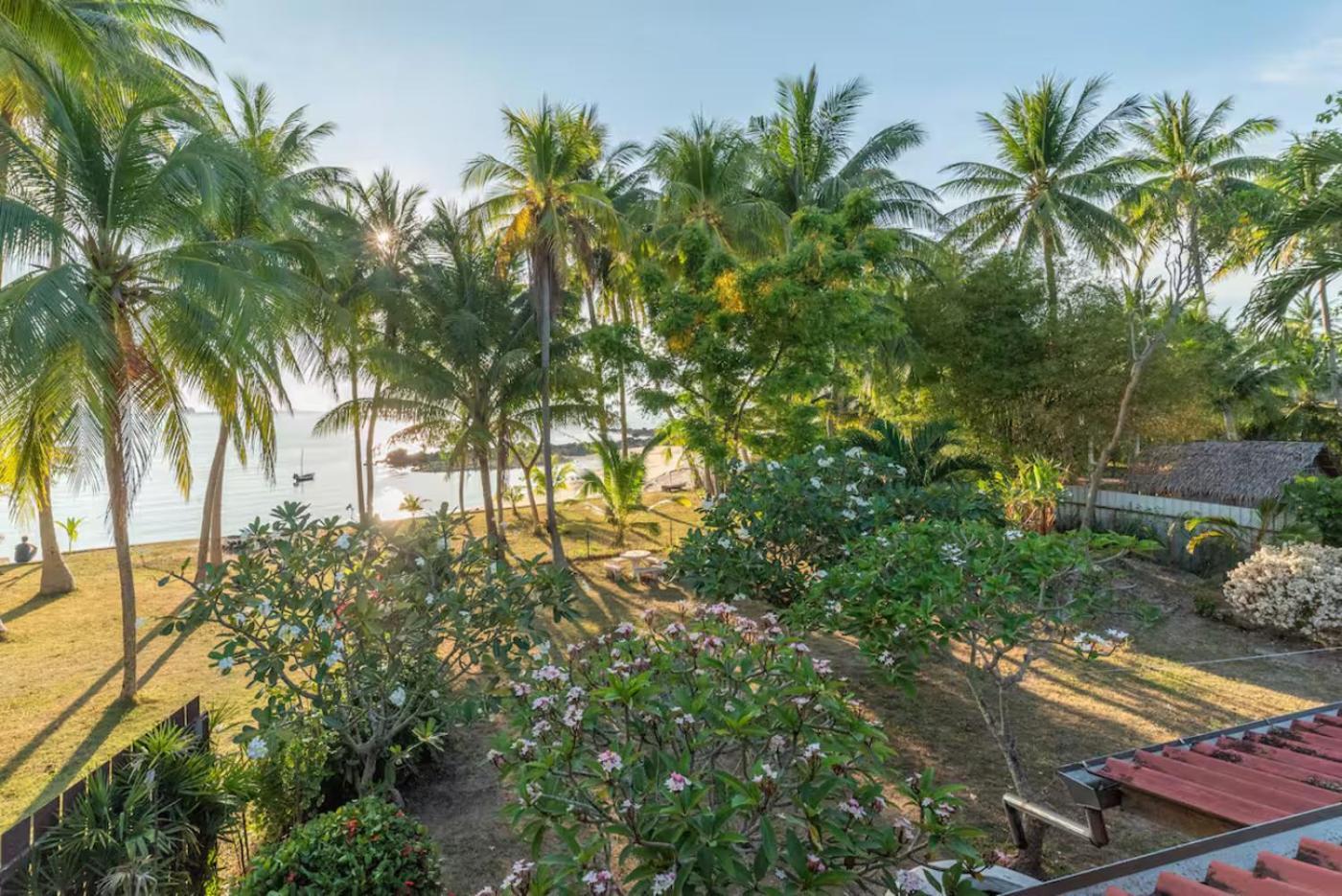 The Wooden Beach House 3Br - Sunset Beach Garden Taling Ngam Beach 외부 사진