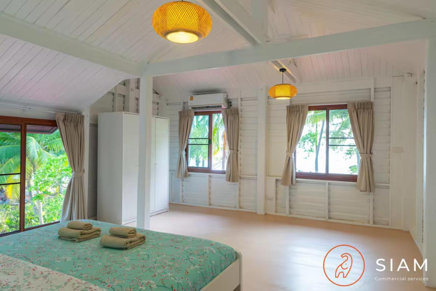 The Wooden Beach House 3Br - Sunset Beach Garden Taling Ngam Beach 외부 사진