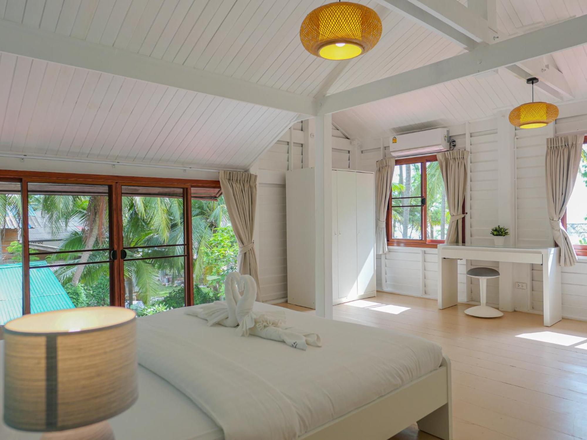 The Wooden Beach House 3Br - Sunset Beach Garden Taling Ngam Beach 외부 사진