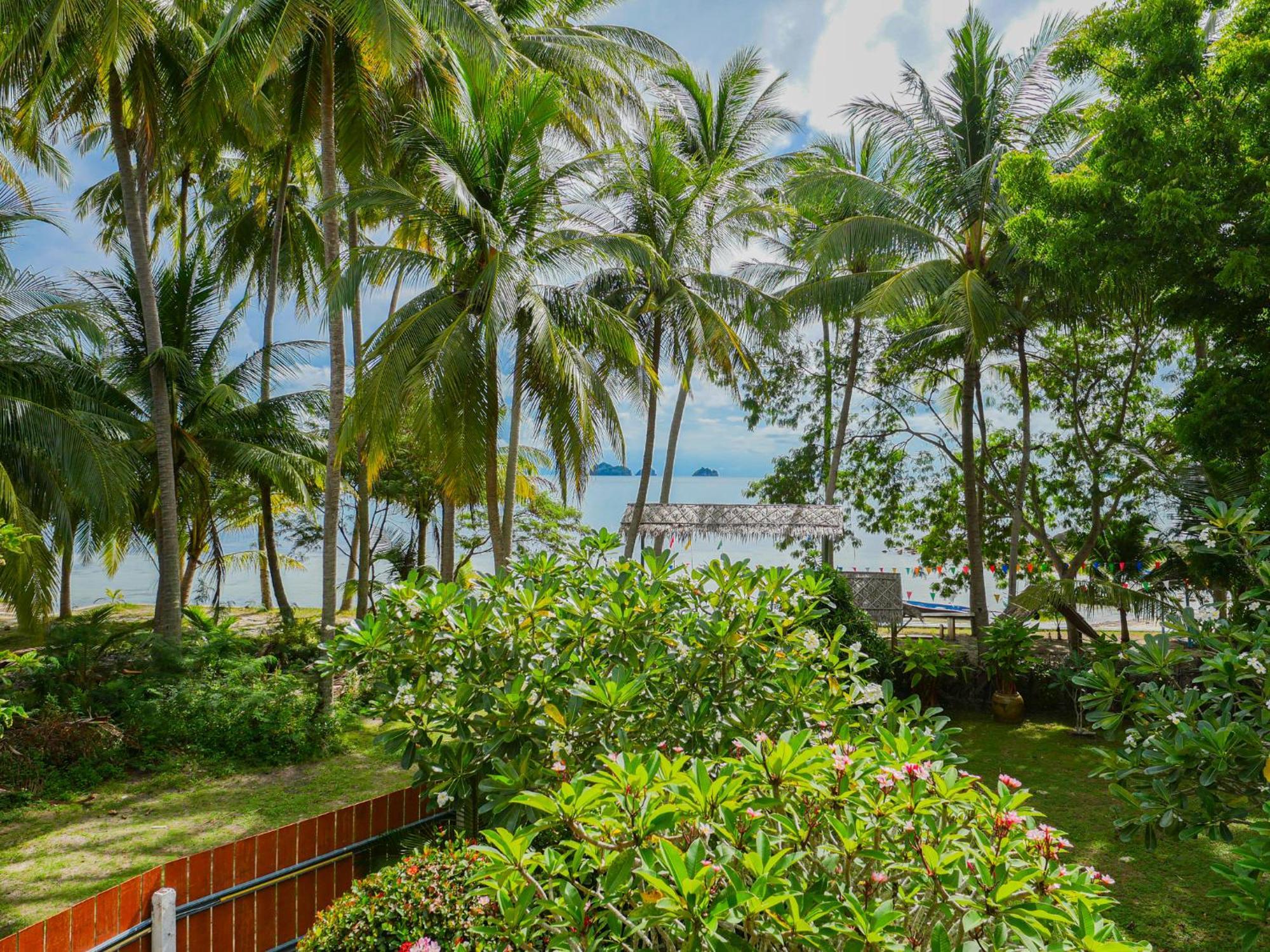 The Wooden Beach House 3Br - Sunset Beach Garden Taling Ngam Beach 외부 사진