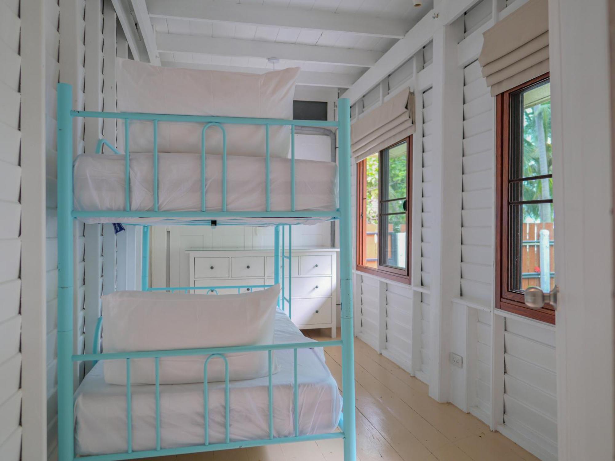 The Wooden Beach House 3Br - Sunset Beach Garden Taling Ngam Beach 외부 사진